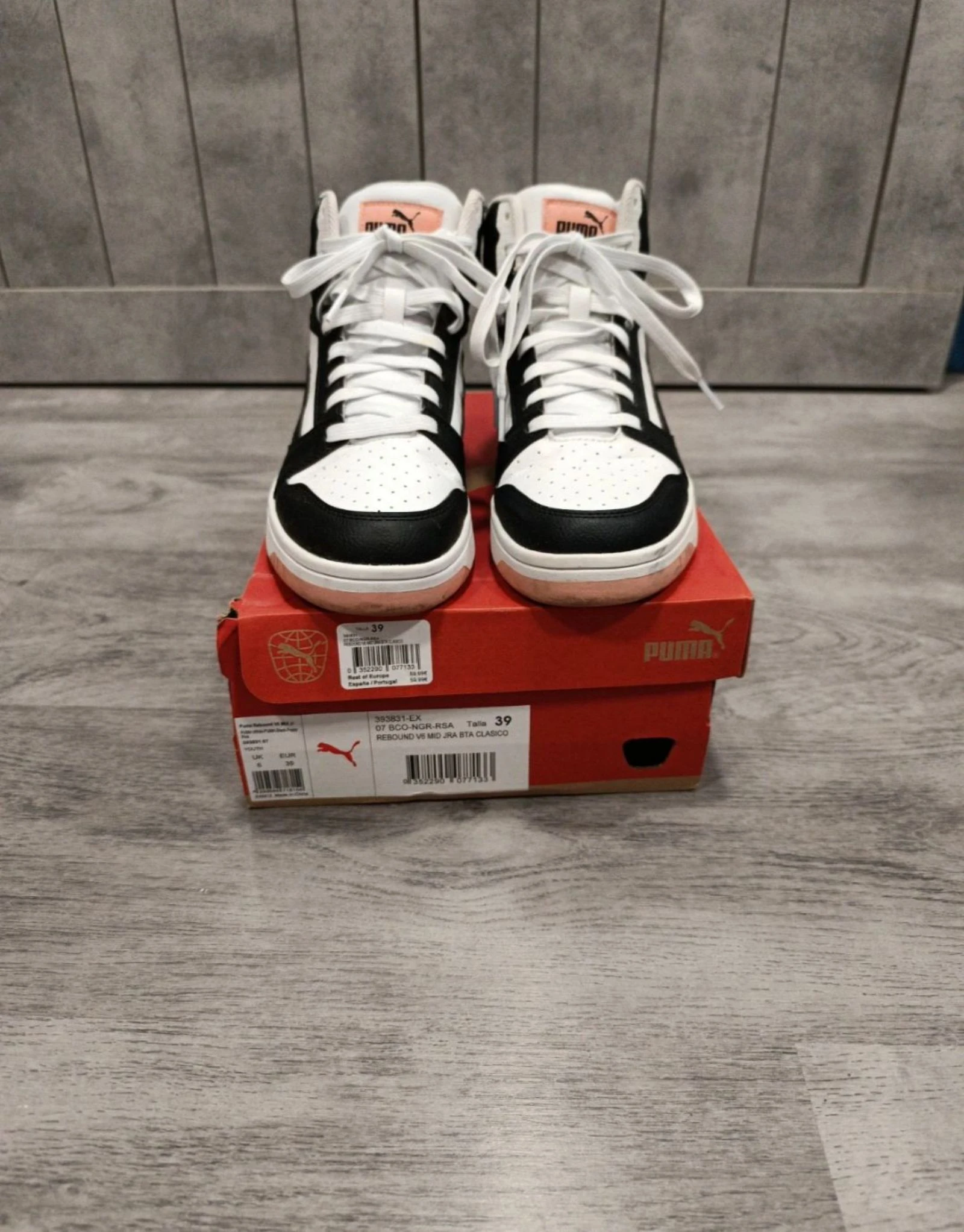 Puma sneakers – photo 2
